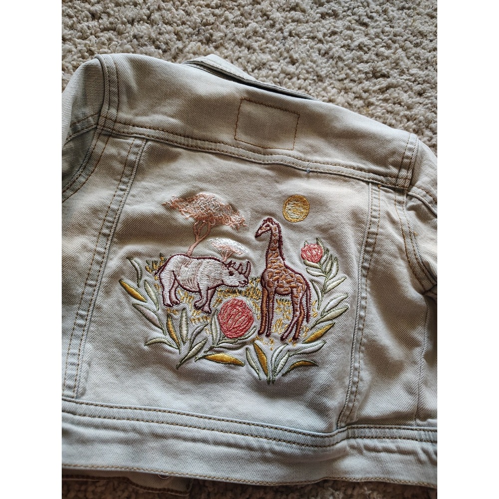 Genuine Kids OshKosh 3T Light Wash Denim Jean Jacket Safari Embroidered Giraffe